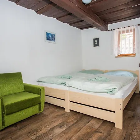 Apartman Na Sklepe アパート *