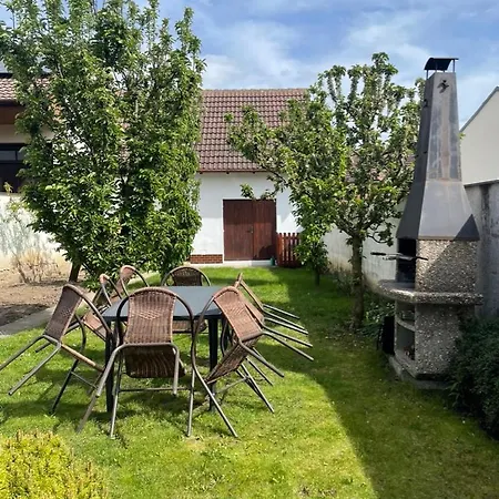 アパート Apartman Na Sklepe Velké Pavlovice